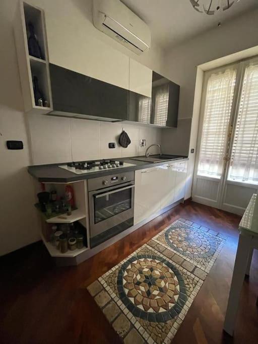 Center Rome A Pochi Passi Dal Colosseo Apartment Bagian luar foto